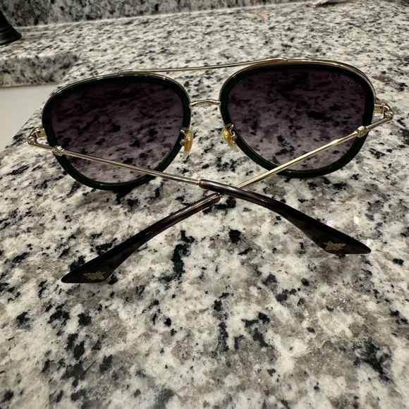 Gucci Sunglasses - Picture 4 of 8